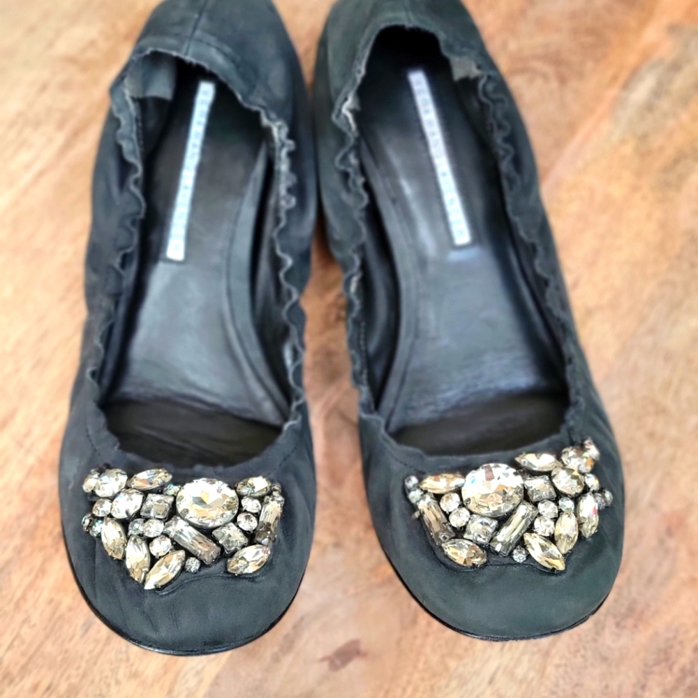 Vera Wang Levander flats